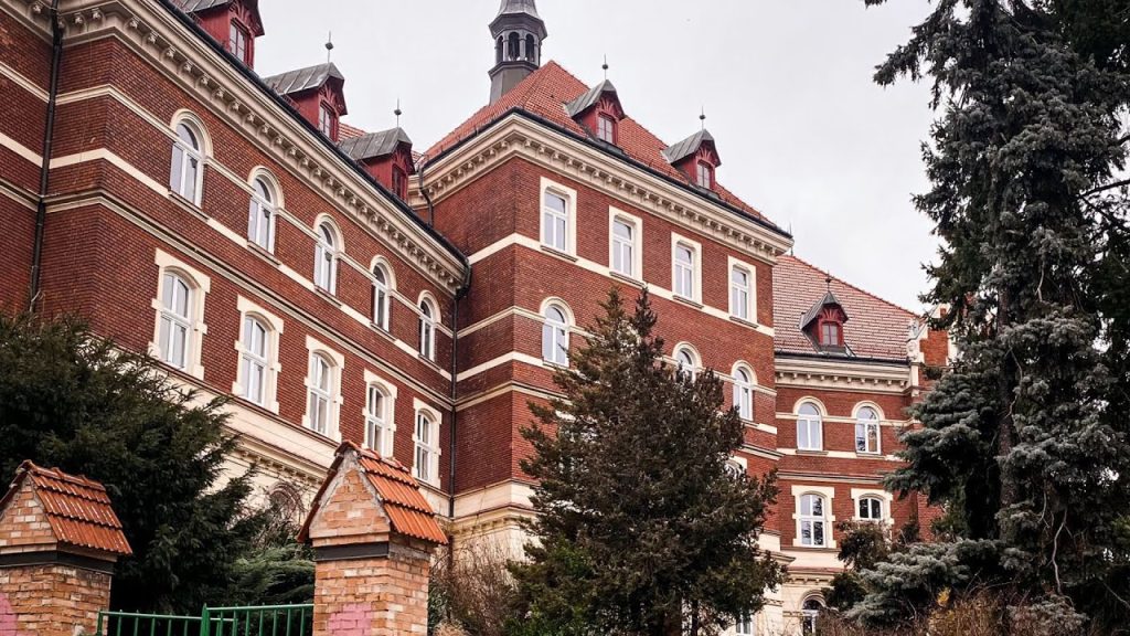 Základná škola Hlboká cesta 4, Bratislava